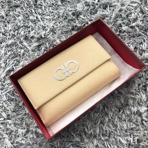 Ferragamo wallet